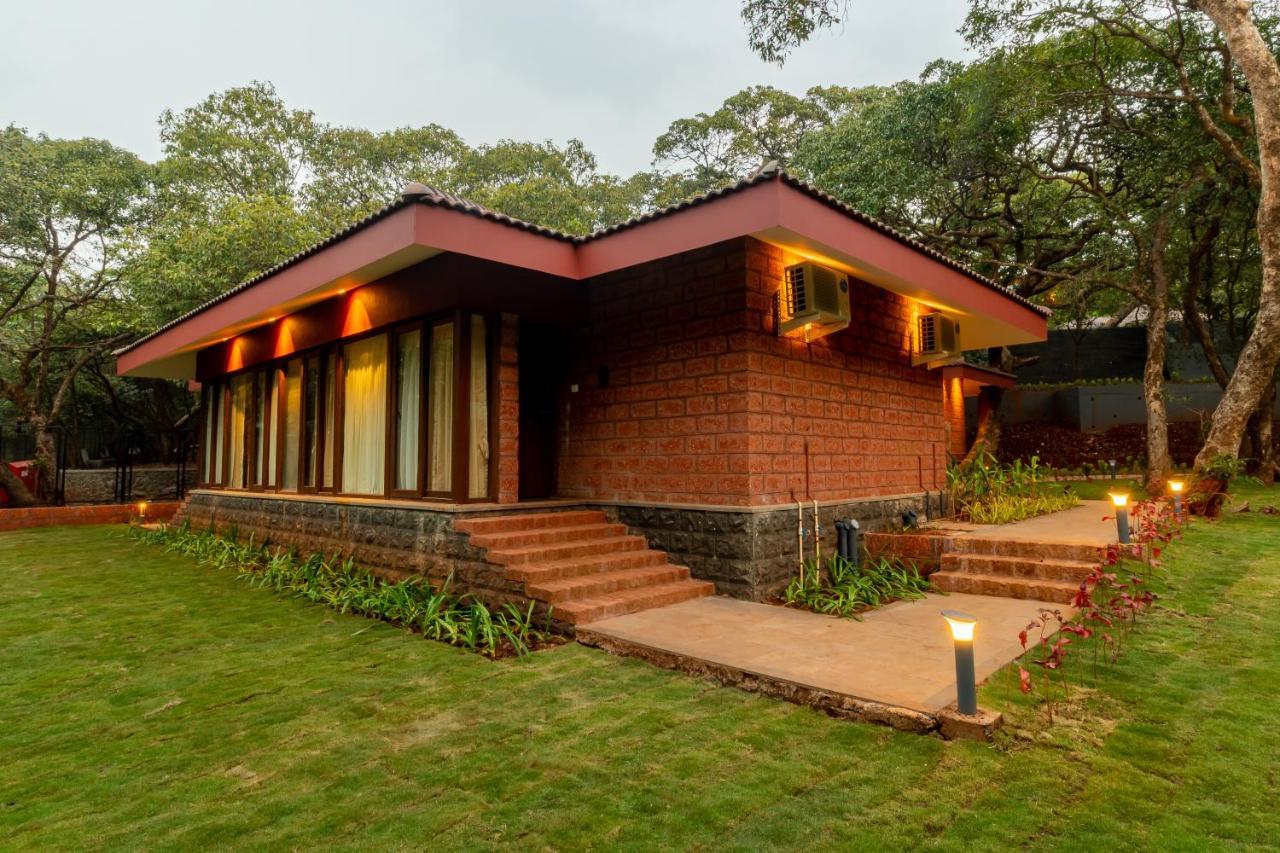 R R Heritage Resort Pure Vegetarian Mahābaleshwar Dış mekan fotoğraf